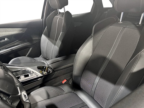 Peugeot 3008 5 of 5