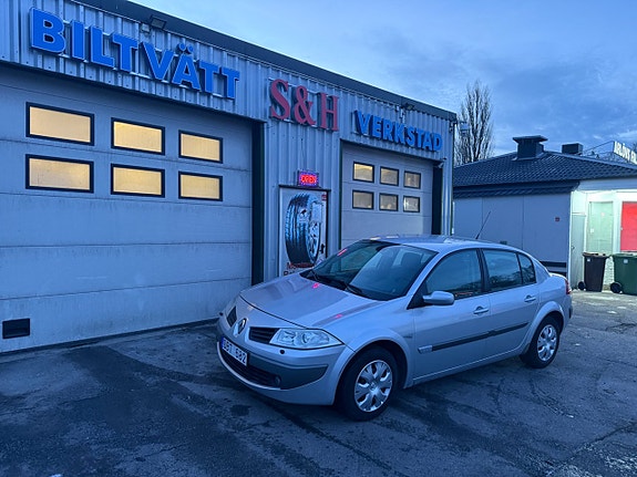Renault Megane II 8 of 9