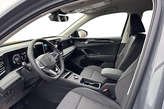 Volkswagen Tiguan 7 of 15