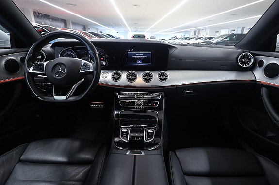 Mercedes-Benz E200 9 of 16