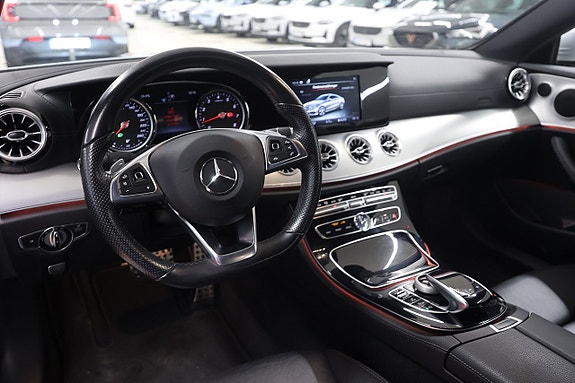 Mercedes-Benz E200 13 of 16