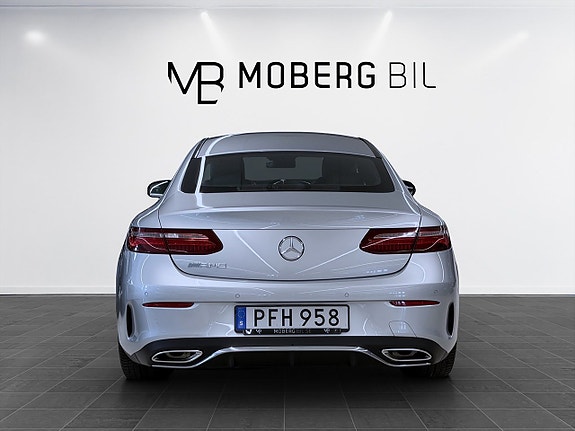 Mercedes-Benz E200 6 of 16