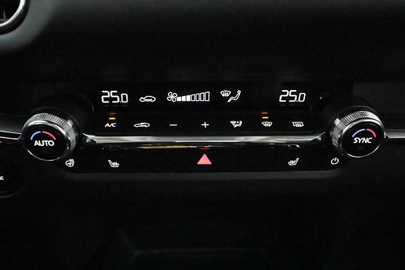 Mazda CX-30 18 of 24