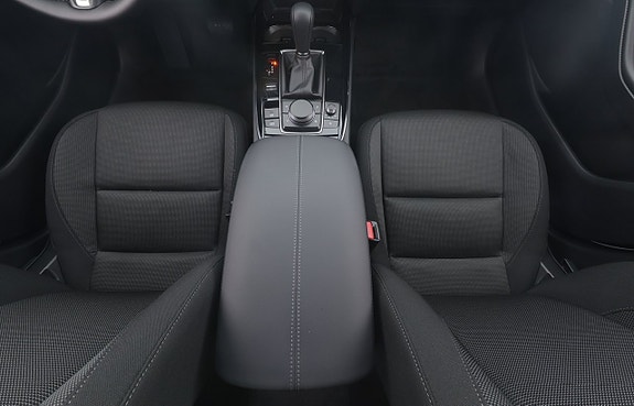 Mazda CX-30 14 of 24