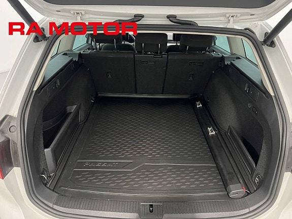Volkswagen Passat 26 of 27
