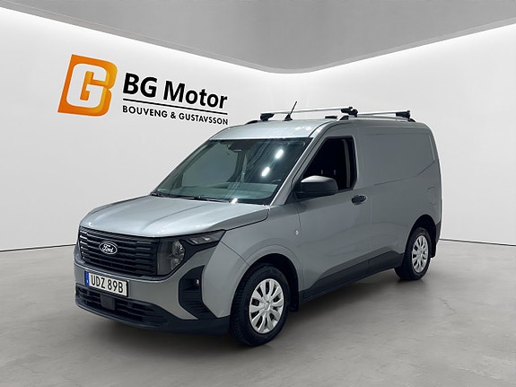 Ford Transit Courier 8 of 19