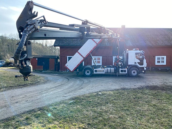 Volvo FE300 4x2 Kran & Tipp Stor kran + Gripskopa 3 of 12