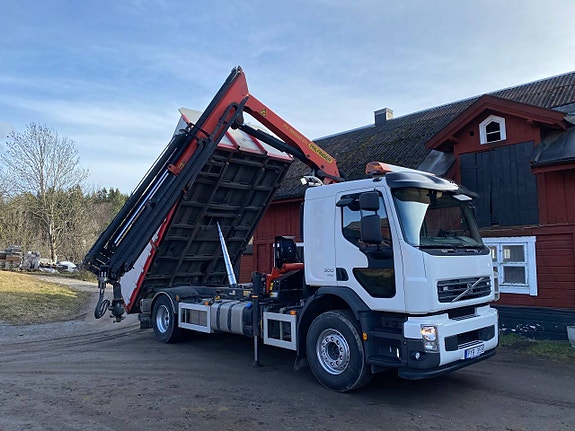 Volvo FE300 4x2 Kran & Tipp Stor kran + Gripskopa 2 of 12