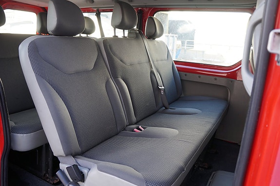 Opel Vivaro 10 of 14