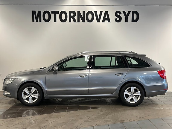 Skoda Superb 3 of 5