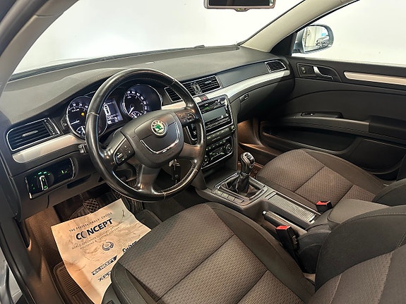 Skoda Superb 7 of 8