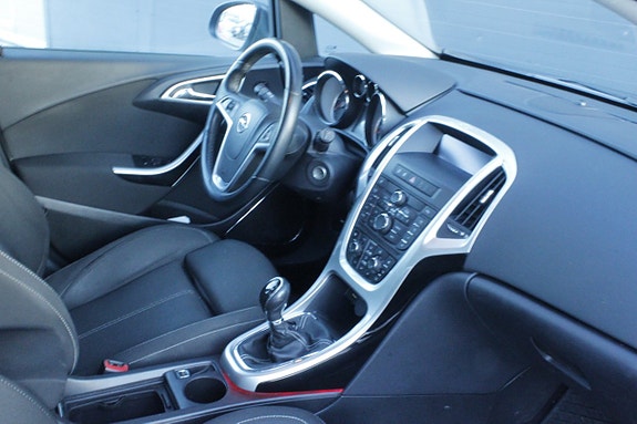 Opel Astra 8 of 14