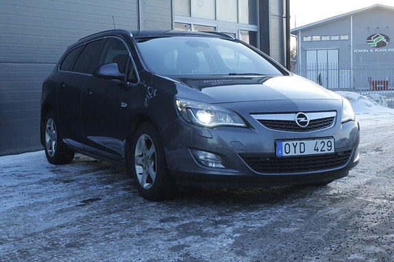 Opel Astra 3 of 5