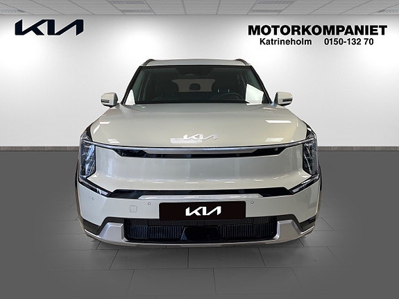Kia EV9 2 of 5
