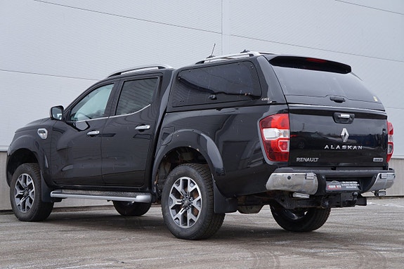 Renault Alaskan 4 of 5