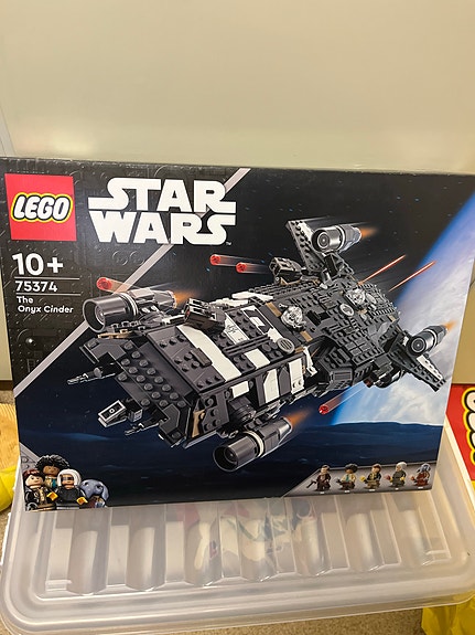 Lego Star Wars 75374 The Onyx Cylinder oöppnad