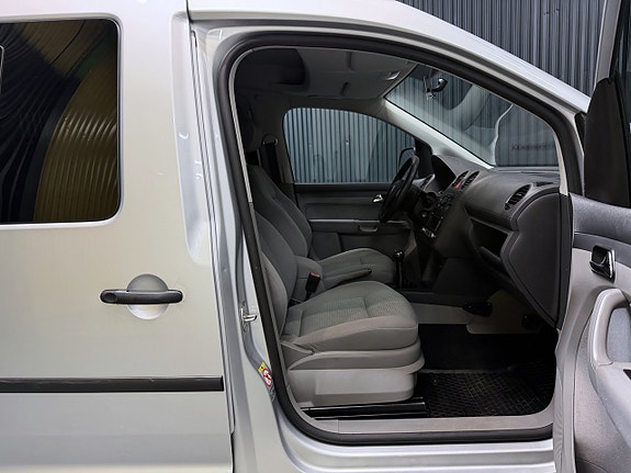 Volkswagen Caddy 18 of 25