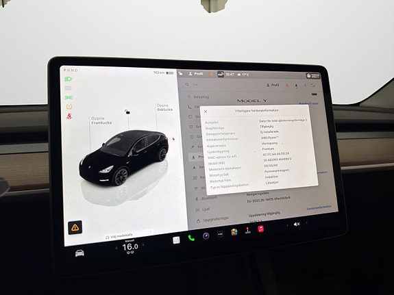 Tesla Model Y 17 of 27