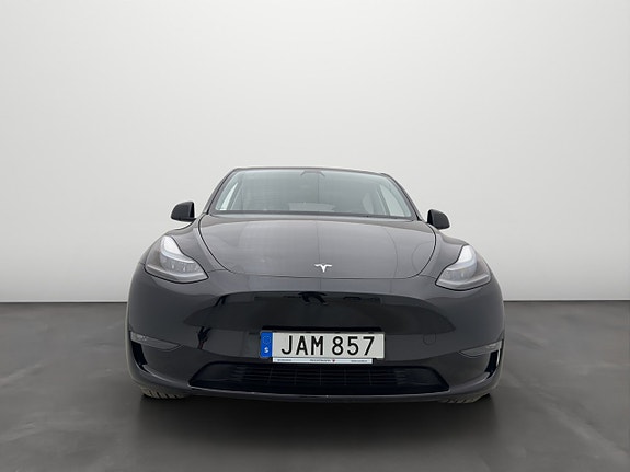 Tesla Model Y 2 of 27