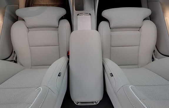 Volvo ES90 24 of 30