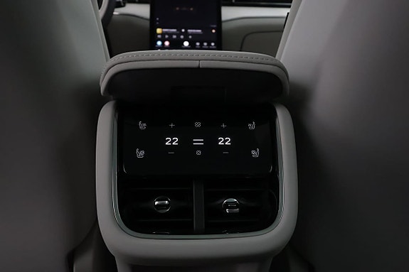 Volvo ES90 27 of 30