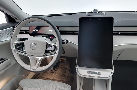 Volvo ES90 23 of 30
