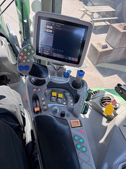 Deutz-Fahr 7250 8 of 10