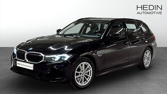 BMW 330e