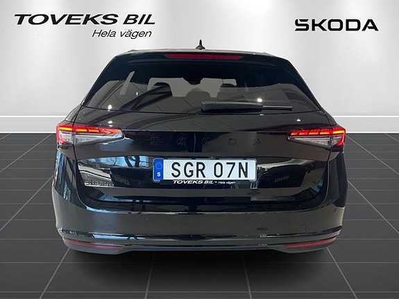 Skoda Superb 4 of 5