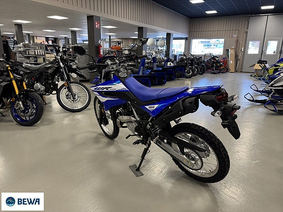 Yamaha WR 125R 2 of 5