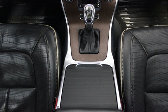 Volvo XC70 20 of 27