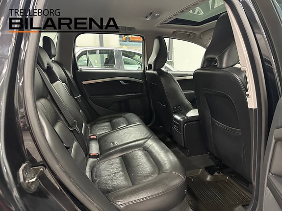 Volvo XC70 19 of 23