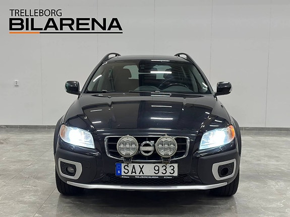 Volvo XC70 3 of 5