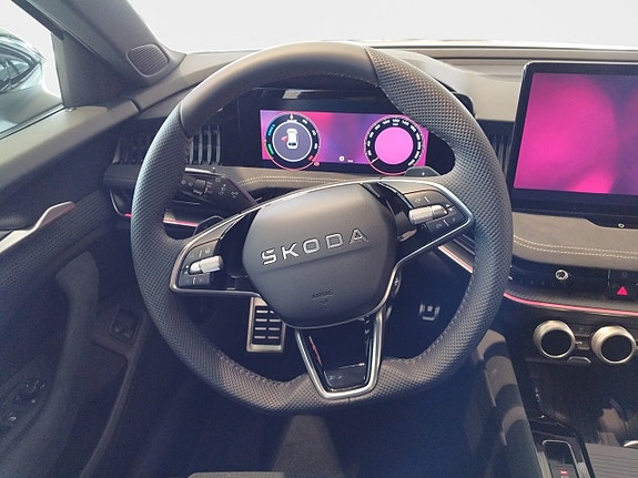 Skoda Superb 12 of 15
