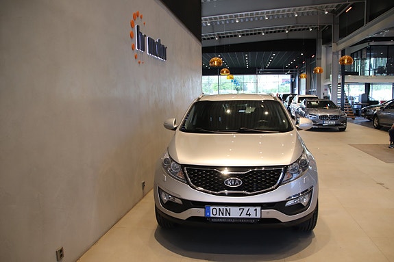 Kia Sportage 2 of 5
