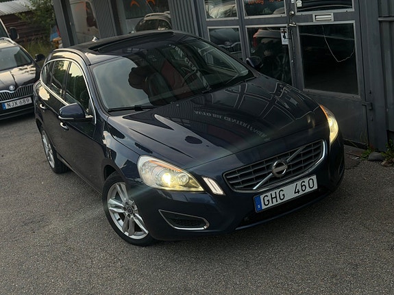 Volvo V60 10 of 12