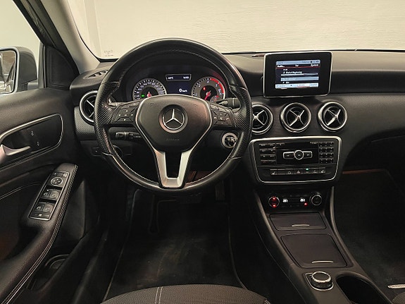 Mercedes-Benz A180 14 of 15