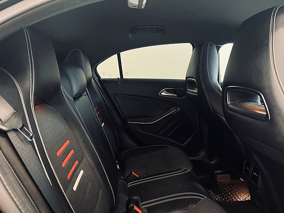 Mercedes-Benz A180 10 of 16