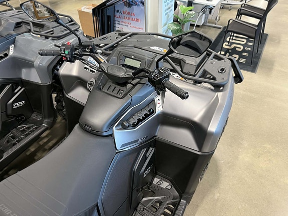Can-Am Outlander MAX PRO XU HD7 Platinum Satin T3B KAMPANJ 4 of 5