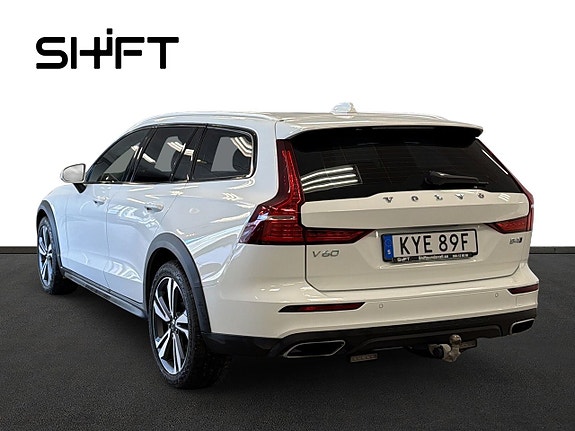 Volvo V60 Cross Country 5 of 5