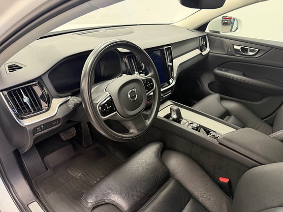 Volvo V60 Cross Country 10 of 22