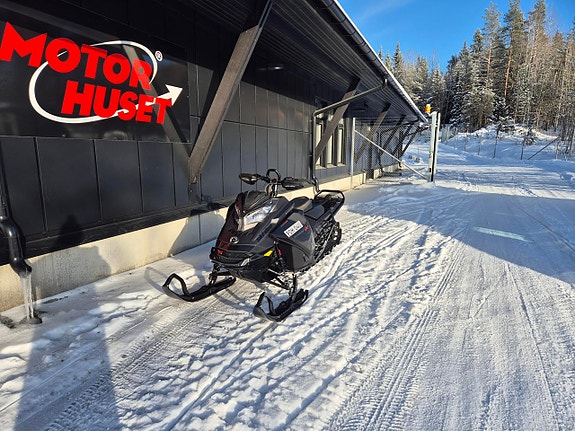 Ski-Doo 850 SUMMIT TURBO EXPERT 154 -22 2 of 4