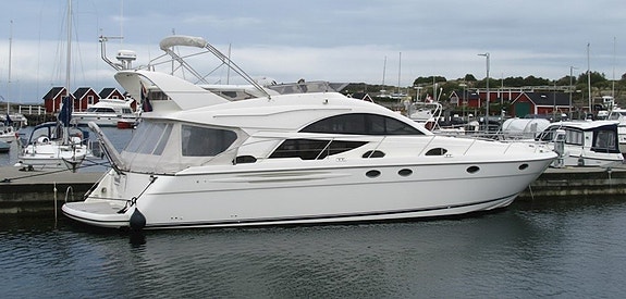 Fairline Phantom 50 - 2 X VP D-12 ( Axlar )