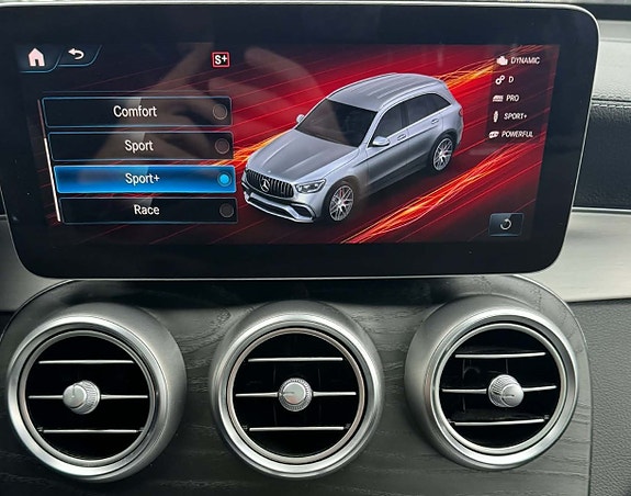 Mercedes-Benz GLC300 de 22 of 27