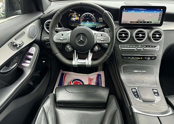 Mercedes-Benz GLC300 de 14 of 27
