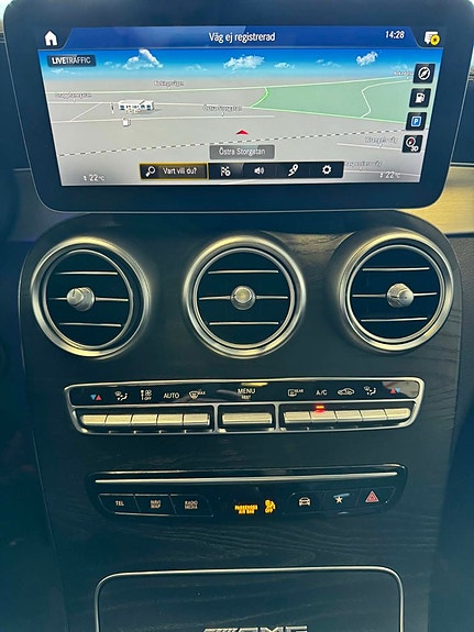 Mercedes-Benz GLC300 de 13 of 27