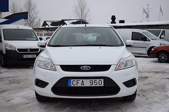 Ford Focus 2 of 13