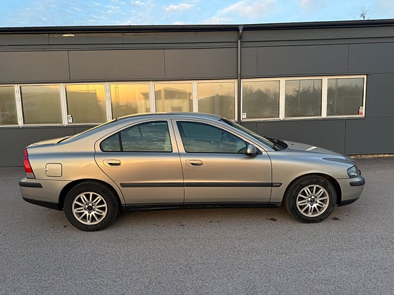 Volvo S60 5 of 5