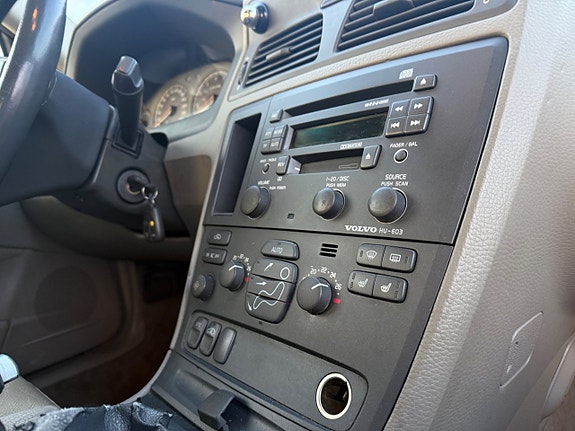 Volvo S60 16 of 17