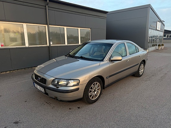 Volvo S60 7 of 17